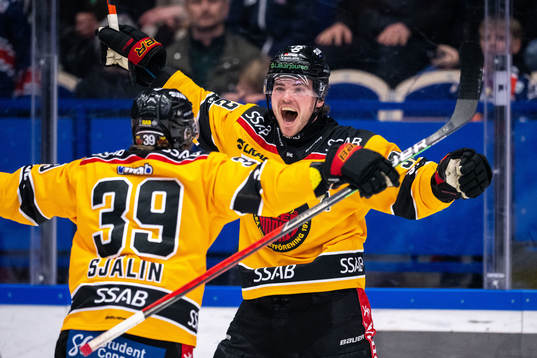 Luleås Oscar Engsund jublar
