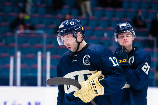 Djurgårdens Marc-Andre Gragnani och Filip Cederqvist deppar