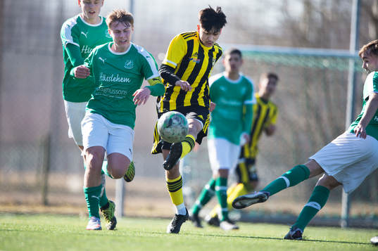 IFK Hässleholms Mustafa Salehi i matchen i DM för U19