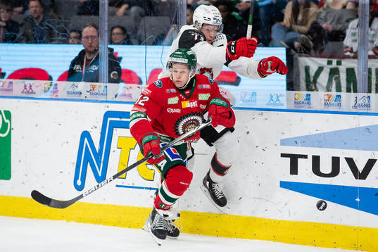 Malmö Redhawks Adam Ollas Mattsson och Frölundas Max