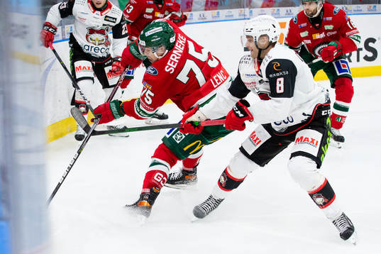 Frölundas Radan Lenc och Malmö Redhawks Johan Olofsson