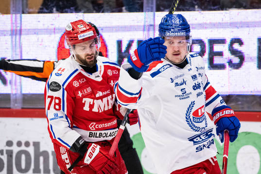 Oskarshamns Patrik Karlkvist jublar