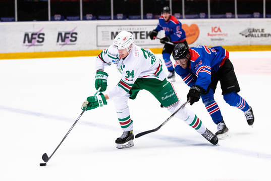 Rögles Adam Edström och Brynäs Oscar Eklind