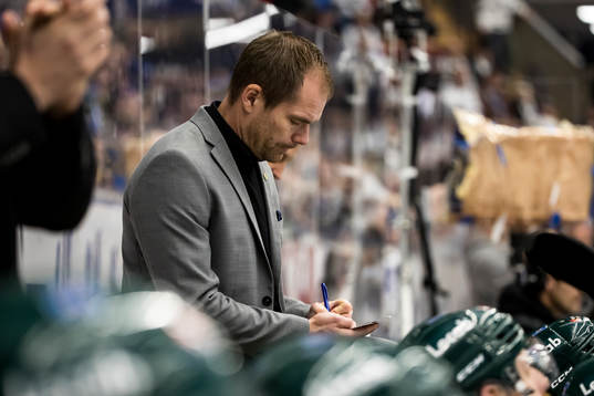 Färjestads tränare Tomas Mitell