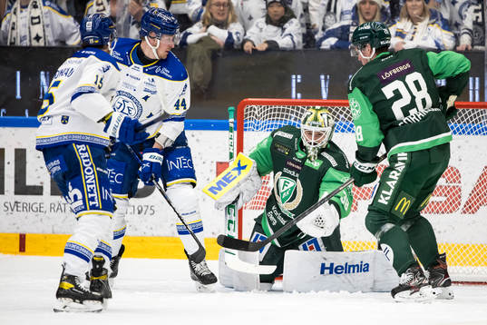 Färjestads målvakt Dominik Furch och Mattias Göransson