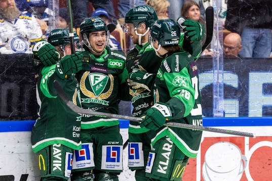 Färjestads Michael Lindqvist jublar