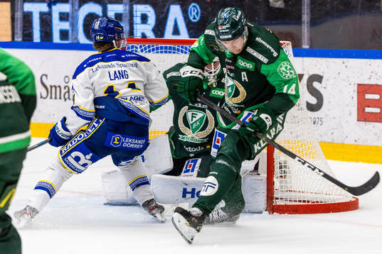 Leksands Oskar Lang och Färjestads Victor Ejdsell