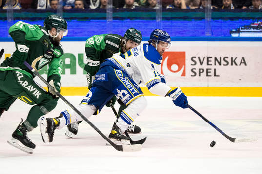 Leksands Max Veronneau och Färjestads Linus Johansson och