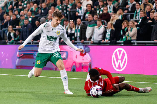 Hammarbys Joel Nilsson och IFK Norrköpings Godswill Ekpolo