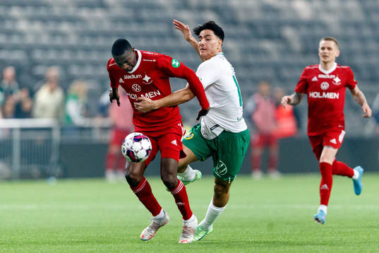 IFK Norrköpings Godswill Ekpolo och Hammarbys Jusef Erabi