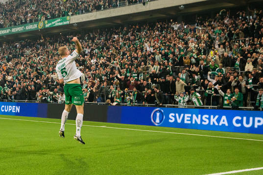 Hammarbys Darijan Bojanic jublar