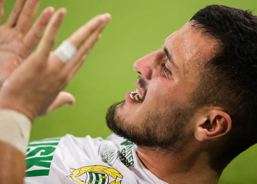 Hammarbys Astrit Selmani reagerar
