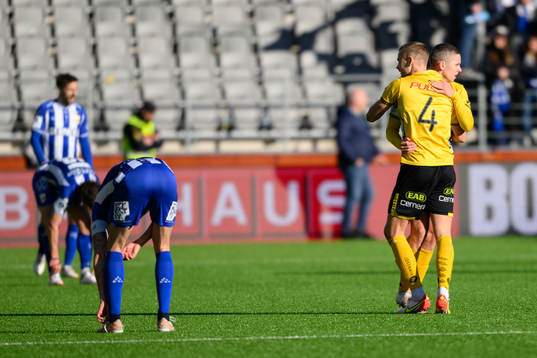 Elfsborgs André Ibsen Rømer och Gustav Henriksson jublar