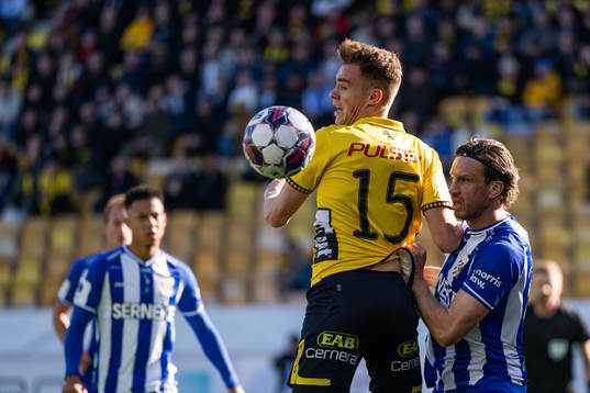 Elfsborgs Leo Väisänen och IFK Göteborgs Gustav Svensson