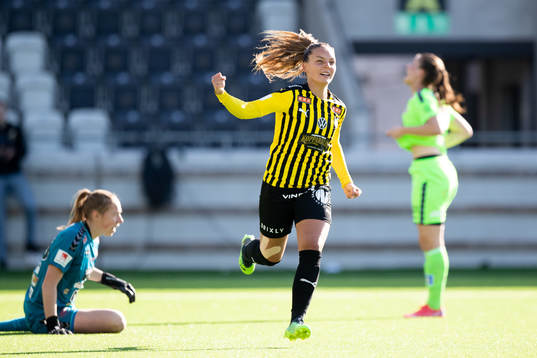 Häckens Johanna Rytting Kaneryd jublar
