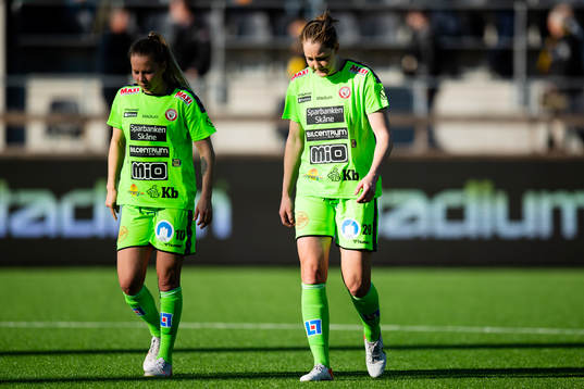 Kristianstads Emmi Alanen och Mia Carlsson deppar