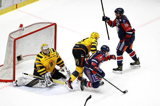 Mål 1-0 av Linköpings Broc Little förbi Skellefteås