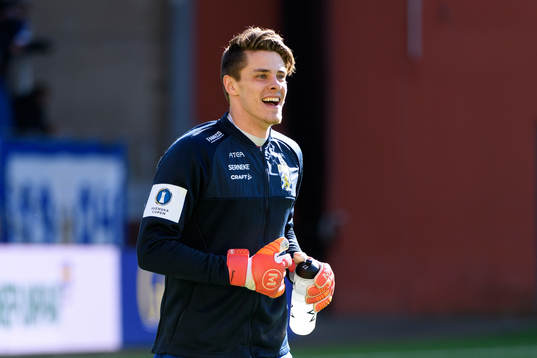 IFK Göteborgs målvakt Adam Ingi Benediktsson innan