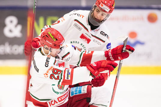 Modos Mikkel Aagaard jublar