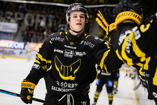 Västerås Filip Wiberg jublar