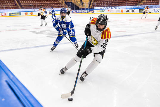 Leksands Madelene Hall och  Brynäs Emma Forsgren