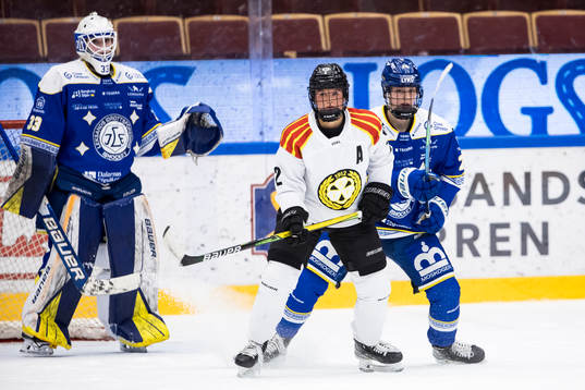 Brynäs Maja Nylén Persson   och Leksands Ida Karlsson