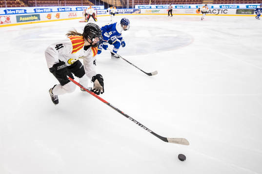 Brynäs Denisa Krizova och Leksands Tereza Vanisova