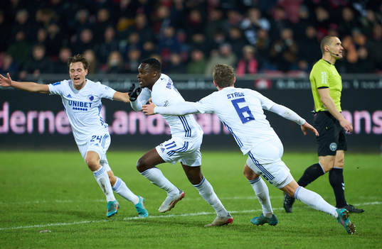 [DK=20220313: Khouma Babacar (11), FC København jubler