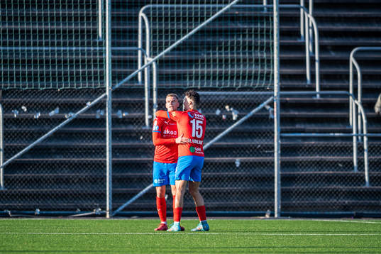 Helsingborgs Dennis Olsson och Assad Al Hamlawi jublar