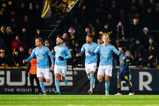 Malmö FFs Sebastian Nanasi jublar