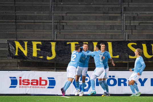 Malmö FFs Niklas Moisander jublar