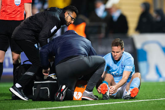 Malmö FFs Niklas Moisander med skada