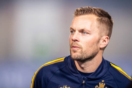 s Sebastian Larsson