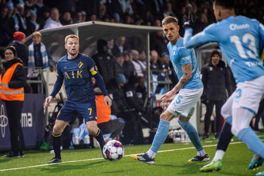 s Sebastian Larsson