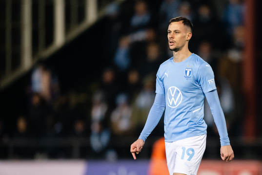 Malmö FFs Veljko Birmancevic deppar