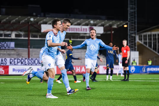 Malmö FFs Niklas Moisander jublar