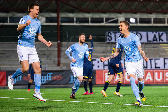 Malmö FFs Niklas Moisander och Sören Rieks jublar