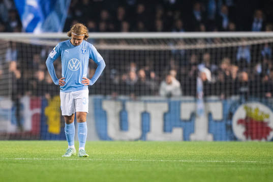 Malmö FFs Sebastian Nanasi deppar