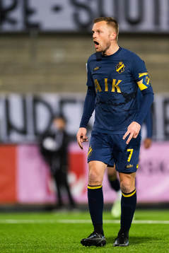 s Sebastian Larsson