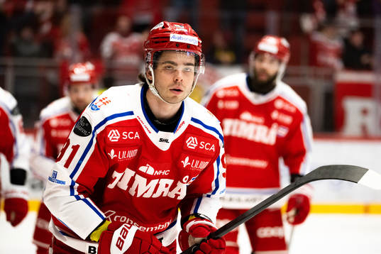 Timrås Viktor Lodin jublar