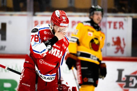 Timrås Robin Hanzl har ont