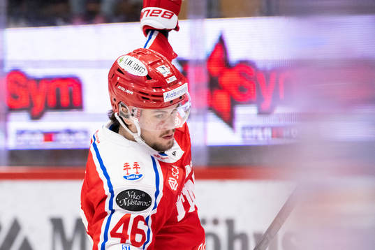 Timrås Pontus Åberg jublar