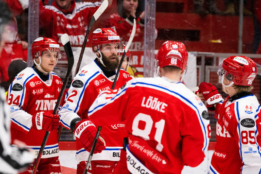 Timrås Per Svensson jublar