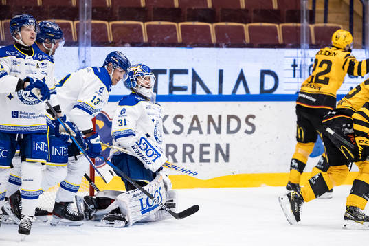 Leksands målvakt Kasimir Kaskisuo och Jon Knuts och Martin