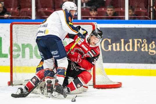 Djurgårdens Cameron Schilling  och Malmö Redhawks Carl