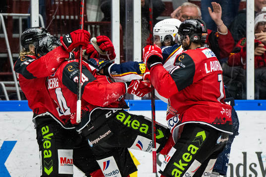 Malmö Redhawks Marcus Sylvegård och Carl Söderberg i