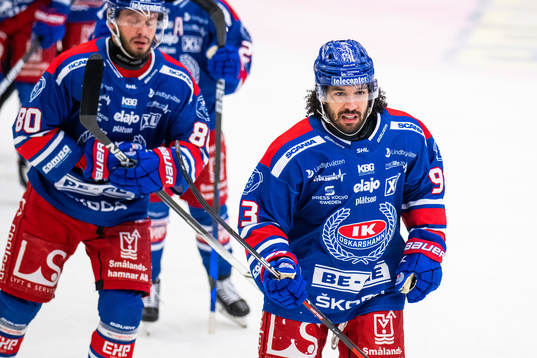 Oskarshamns Cameron Brace jublar