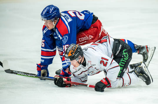 Oskarshamns Lukas Pilö och Örebros Linus Öberg