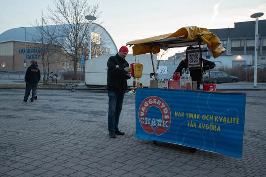 Korvförsäljning utanför arenan