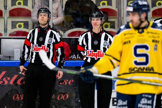 Domare Alexander Österberg och Domare Filip Sandstedt